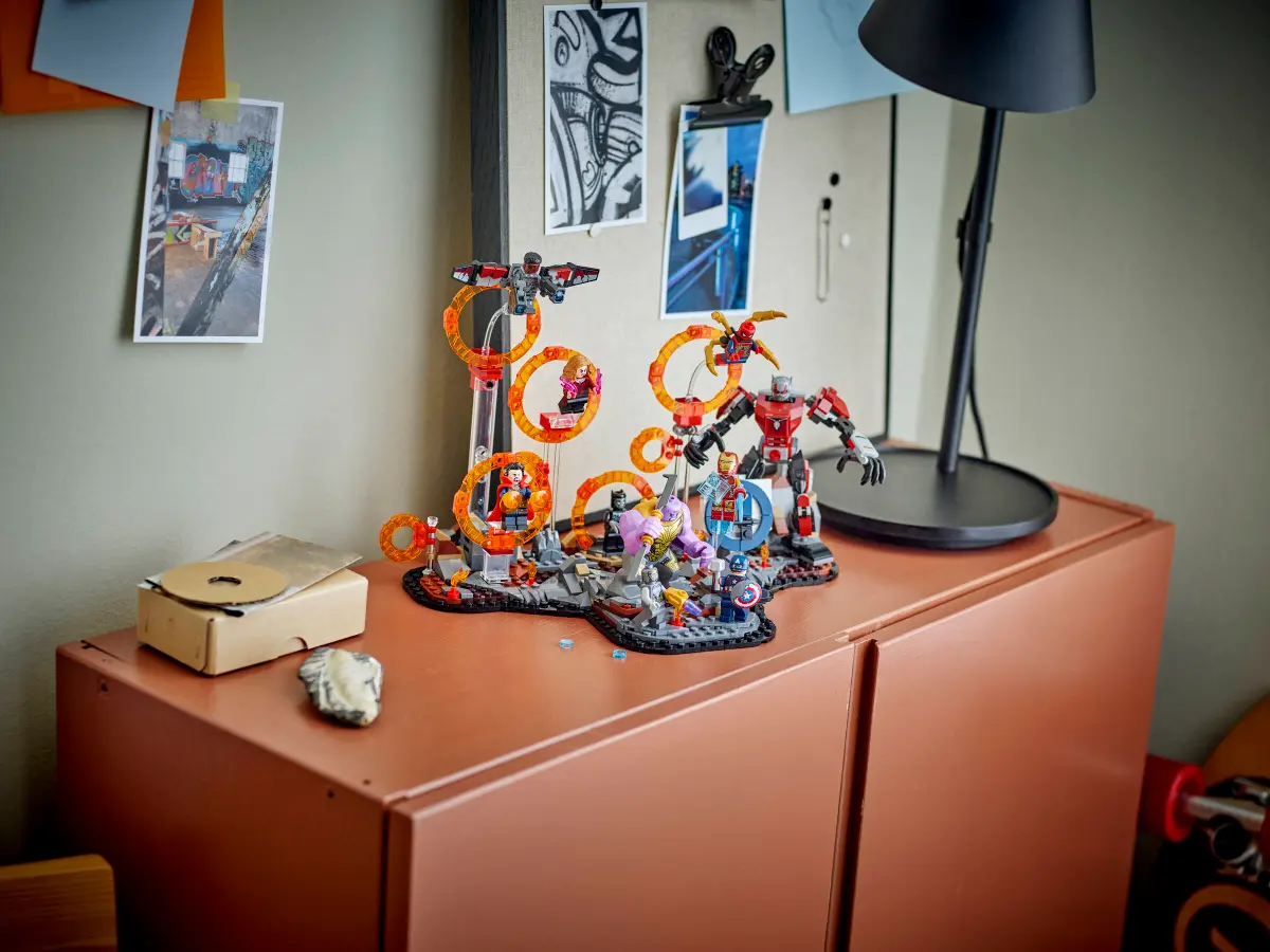 LEGO® Marvel Endgame: The Ultimate Showdown (Set 76323)