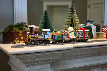 LEGO® Icons Holiday Express Train (Set 10361)